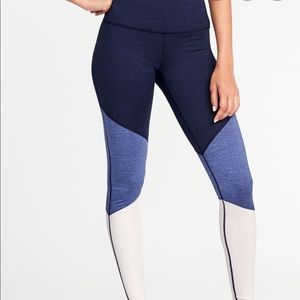 NWOT Old Navy Go Dry Fitted legging M